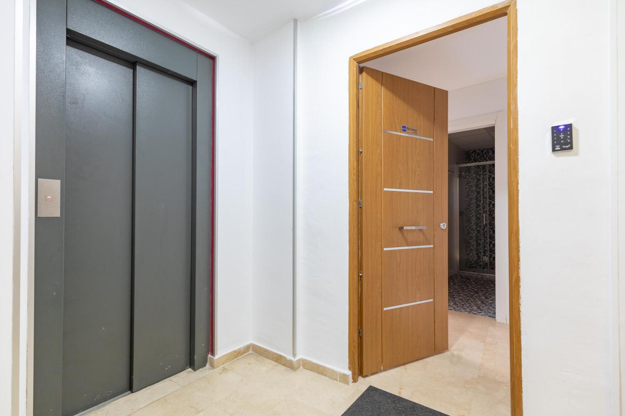Aparthotel Mediterraneo By Neohotels-Centro 8 Min By Metro فالنسيا المظهر الخارجي الصورة